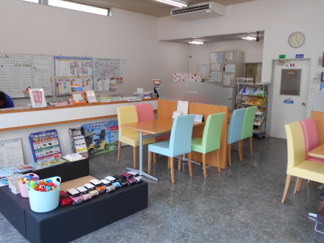 店内にはお子様が遊べるスペースもご用意させて頂いております。