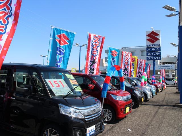 さまざまな中古車を取り揃えております。お客様のお探しのお車を一緒に探しましょう！！