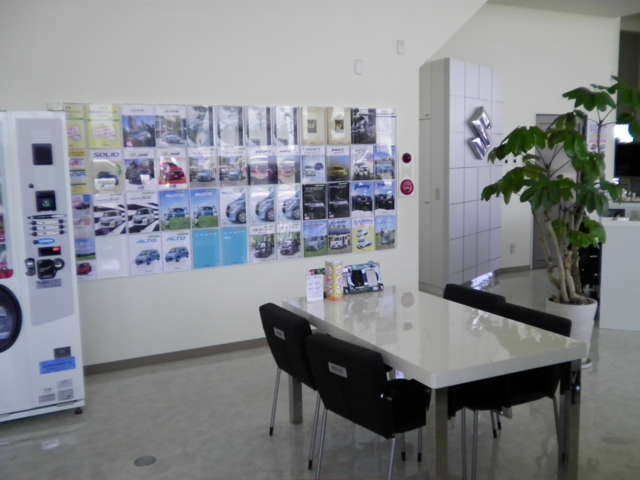 お客様に快適にくつろいでいただけるように、スタッフ一同心がけております。