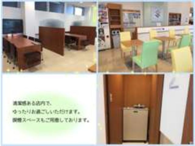 清潔感のある店内 ごゆっくりお過ごしください。喫煙スペースも店内にご用意しております。