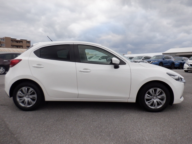 マツダ MAZDA2 1.5 15S  沖縄県の詳細画像 その5