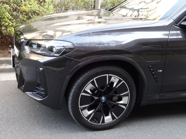 BMW iX3 Mスポーツ  東京都の詳細画像 その5