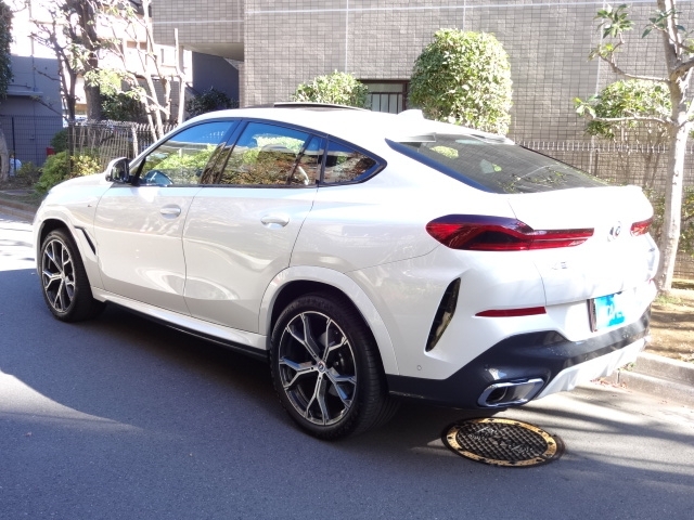 BMW X6   東京都の詳細画像 その3