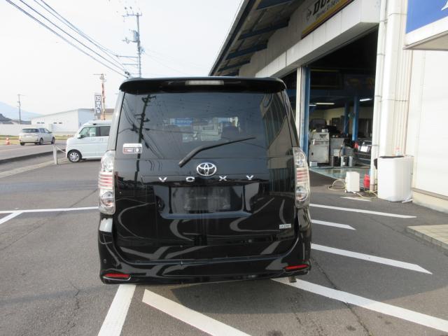 トヨタ ヴォクシー 2.0 ZS  香川県の詳細画像 その8