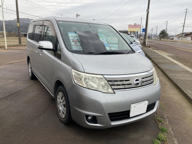 日産 セレナ   新潟県