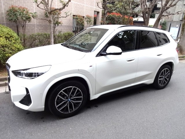 BMW iX1   東京都の詳細画像 その6