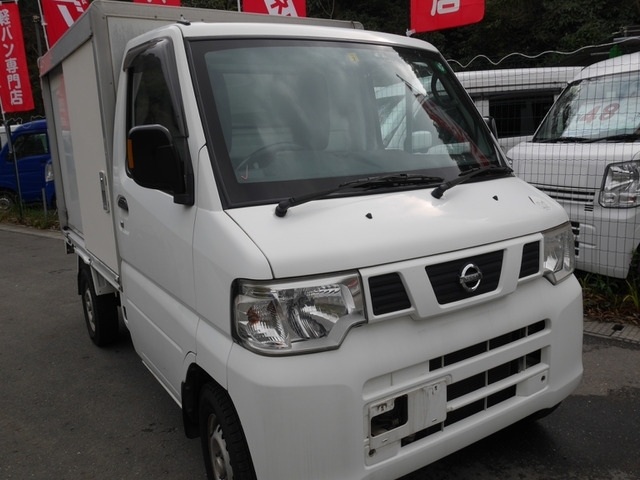 日産NT100クリッパー 中古車画像