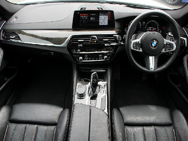 BMW 5シリーズ 530i Mスポーツ  千葉県の詳細画像 その2