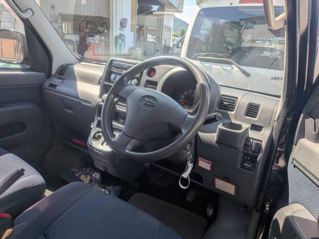 ダイハツ ハイゼットカーゴ   高知県の詳細画像 その5