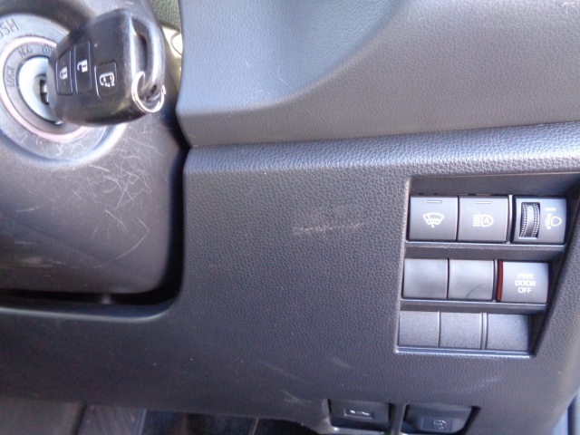 トヨタ ノア 2.0 X  秋田県の詳細画像 その4