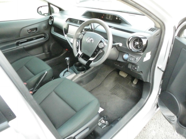 トヨタ アクア 1.5 S スタイルブラック  京都府の詳細画像 その2