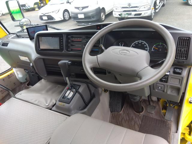 日野自動車 リエッセII   埼玉県の詳細画像 その5