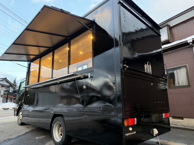 日産 アトラス   新潟県の詳細画像 その2