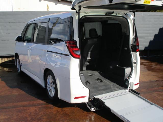 トヨタノア 中古車画像