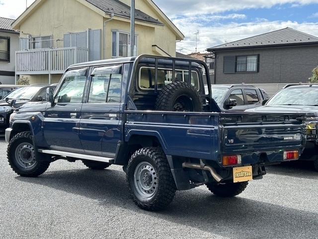 トヨタ ランドクルーザー70   埼玉県の詳細画像 その3