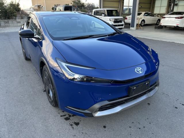 トヨタプリウス 中古車画像