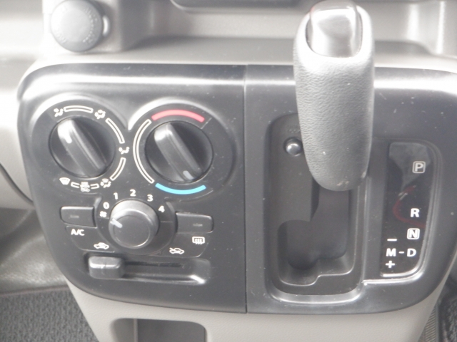 日産 NV100クリッパー   千葉県の詳細画像 その5