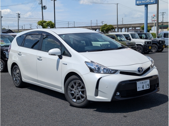トヨタ プリウスα   岩手県