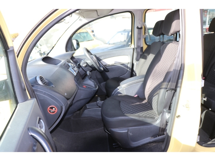 ルノー カングー オーセンティック  神奈川県の詳細画像 その7