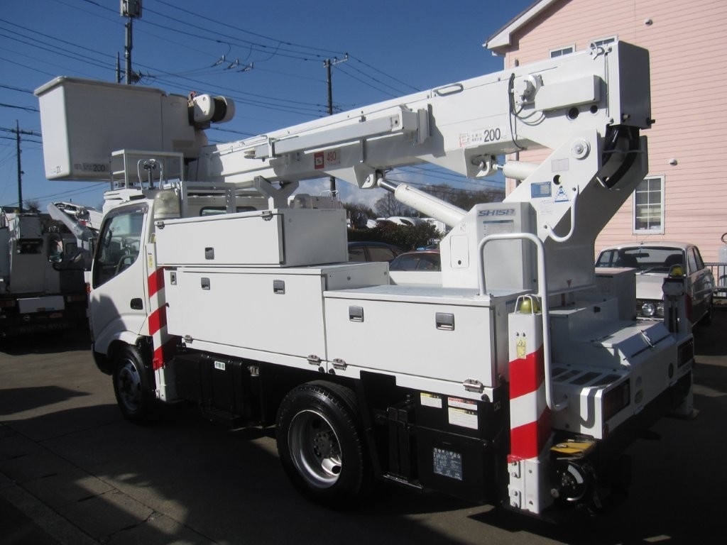 日野自動車 デュトロ   神奈川県の詳細画像 その3