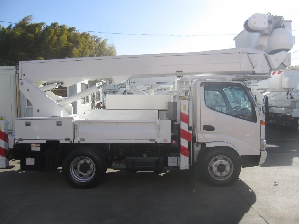 日野自動車 デュトロ   神奈川県の詳細画像 その7