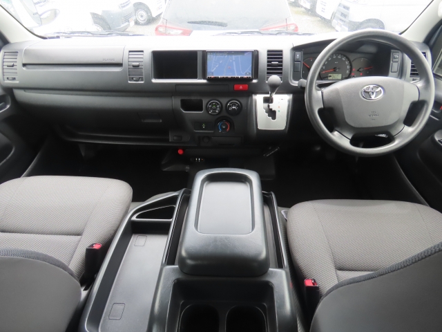 トヨタ ハイエース   千葉県の詳細画像 その2