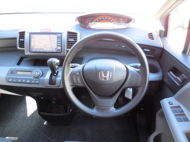 ホンダ フリード   東京都の詳細画像 その2