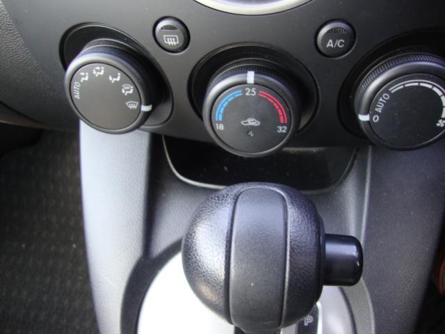 マツダ デミオ 1.3 13C  愛媛県の詳細画像 その5