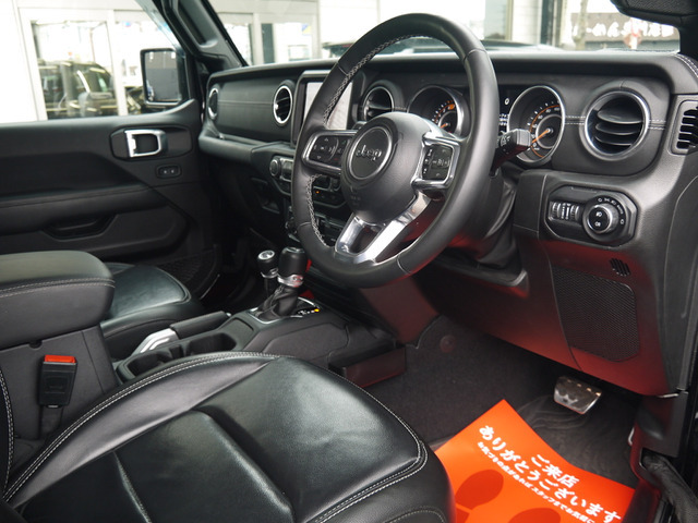 ジープ ラングラー アンリミテッド サハラ 2.0L 4WD  東京都の詳細画像 その3