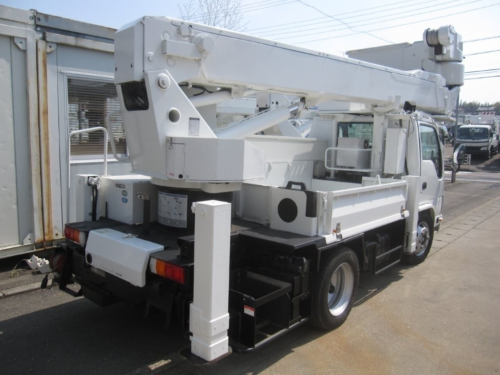 いすゞ エルフ   神奈川県の詳細画像 その4