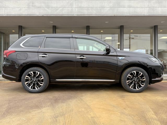 三菱 アウトランダーPHEV   新潟県の詳細画像 その4