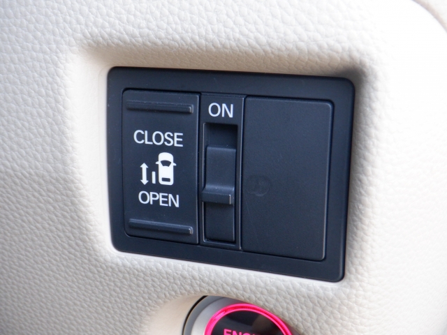 ホンダ&nbsp;N-BOX&nbsp;660 G L ホンダセンシング&nbsp;&nbsp;兵庫県の詳細画像&nbsp;その6