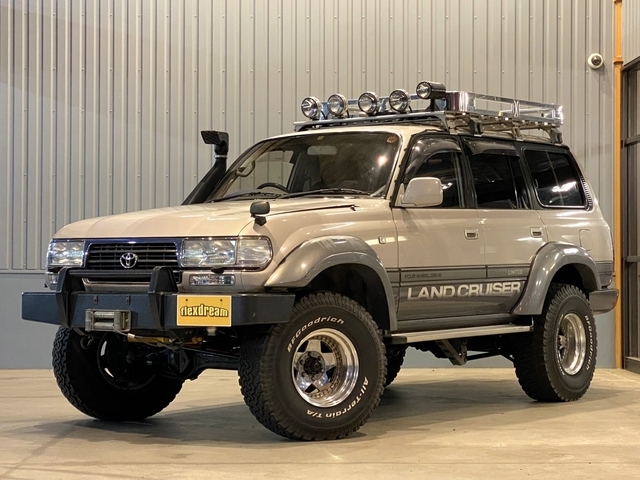 トヨタ ランドクルーザー200   東京都