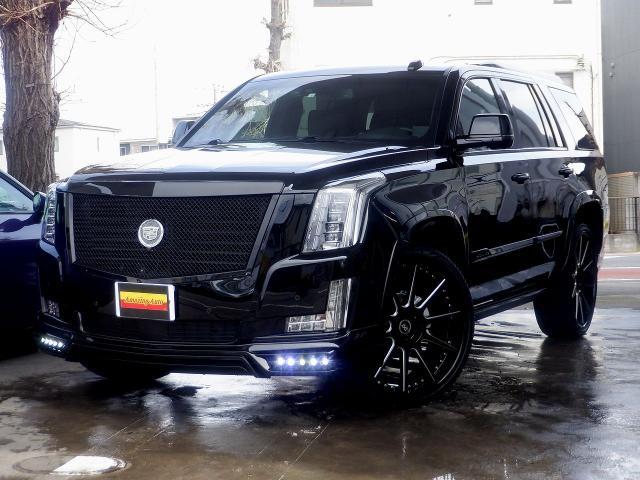 キャデラック エスカレード   東京都