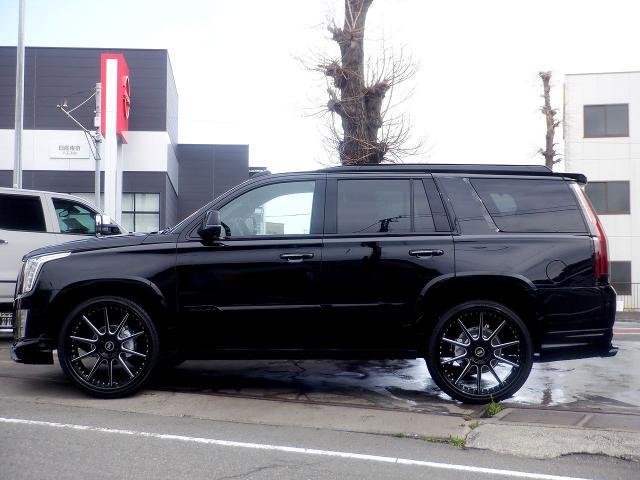 キャデラック エスカレード   東京都の詳細画像 その2