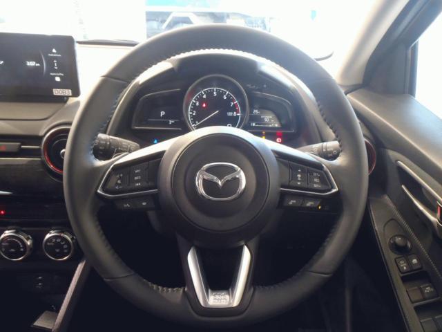 マツダ MAZDA2   新潟県の詳細画像 その8