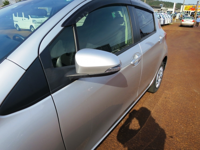 トヨタ ヴィッツ   山形県の詳細画像 その7