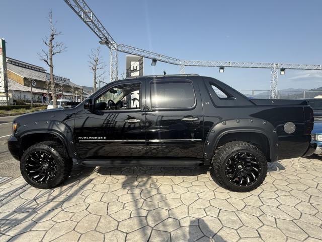 シボレー アバランチ   愛媛県の詳細画像 その2