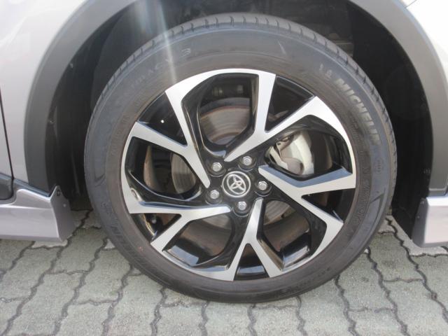 トヨタ C-HR   愛媛県の詳細画像 その9