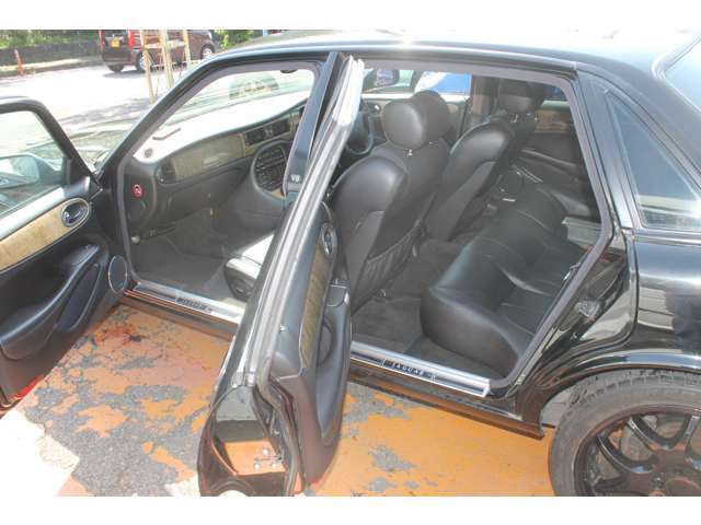 ジャガー XJ   埼玉県の詳細画像 その2