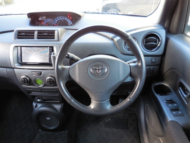 トヨタ bB 1.5 Z エアロパッケージ  東京都の詳細画像 その2