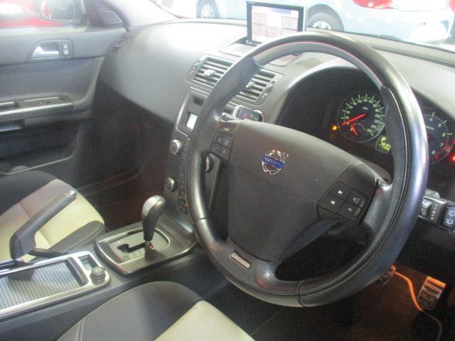 ボルボ V50 2.4i Rデザイン  新潟県の詳細画像 その2