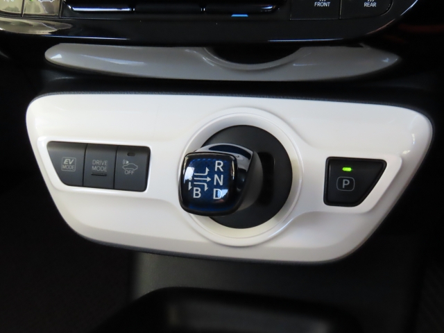 トヨタ プリウス 1.8 S  千葉県の詳細画像 その7