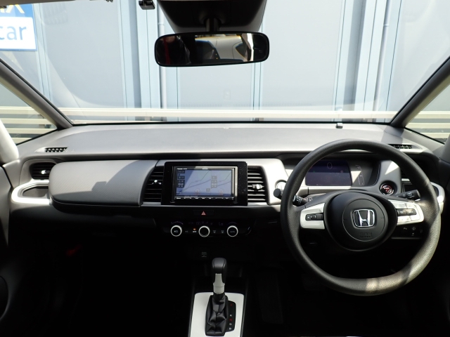 ホンダ フィット 1.3 ベーシック  福岡県の詳細画像 その2