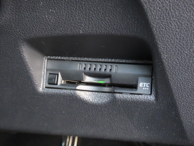 トヨタ プリウス 1.8 A プレミアム  千葉県の詳細画像 その4