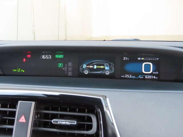 トヨタ プリウス 1.8 A プレミアム  千葉県の詳細画像 その8