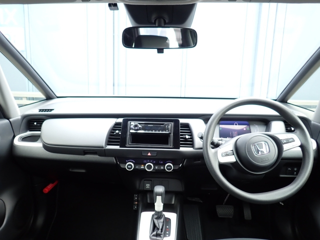 ホンダ フィット 1.3 ベーシック  福岡県の詳細画像 その2