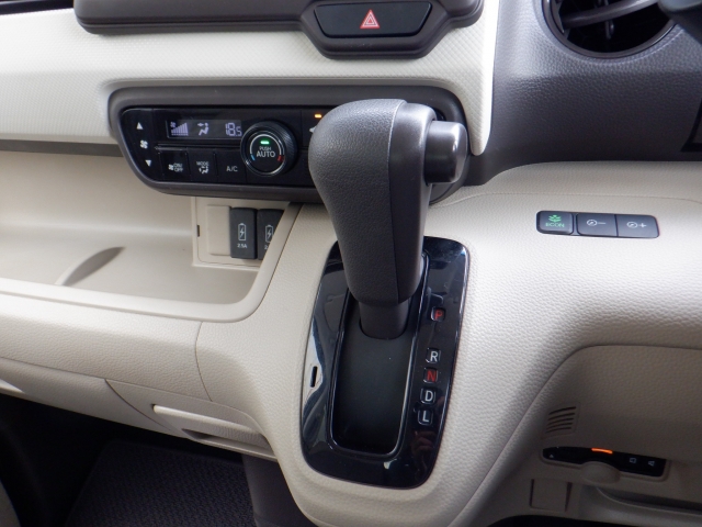 ホンダ&nbsp;N-BOX&nbsp;660 G L ホンダセンシング&nbsp;&nbsp;兵庫県の詳細画像&nbsp;その8