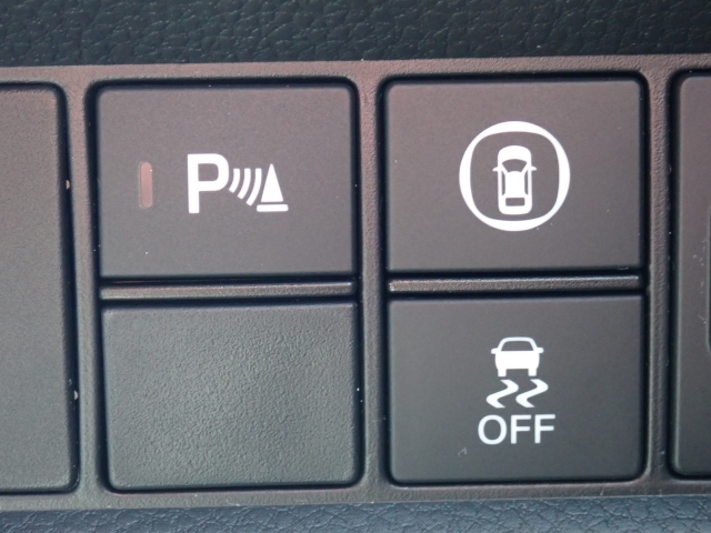 ホンダ フィット 1.3 ベーシック  福岡県の詳細画像 その7