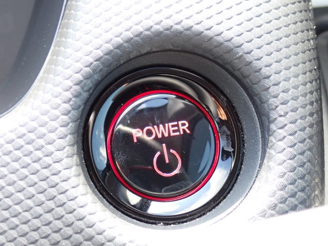 ホンダ フィット 1.3 ベーシック  福岡県の詳細画像 その9